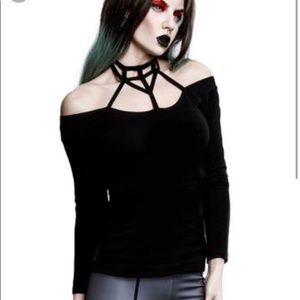 Rogue + Wolf Harness the Darkness top